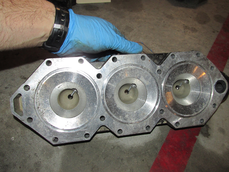 Johnson 150hp outboard cylinder head (346453)