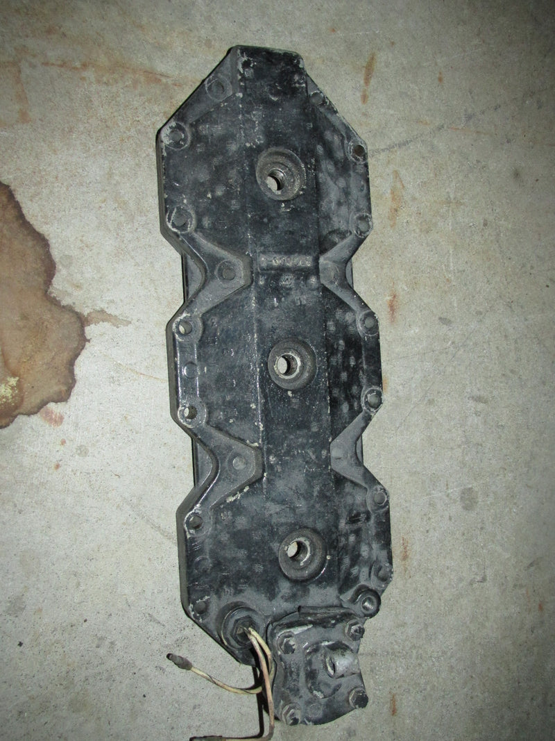 Johnson outboard cylinder head (333809-4)