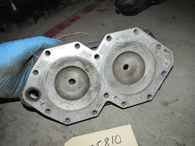 Johnson V8 outboard cylinder head (335810)