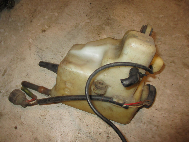 Yamaha 200hp 2 stroke outboard oil tank (6E5-21750-04-00)