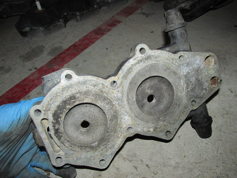 Johnson V8 outboard cylinder head (333543)
