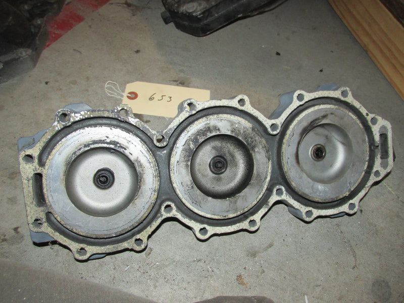Yamaha outboard cylinder head (6S3)