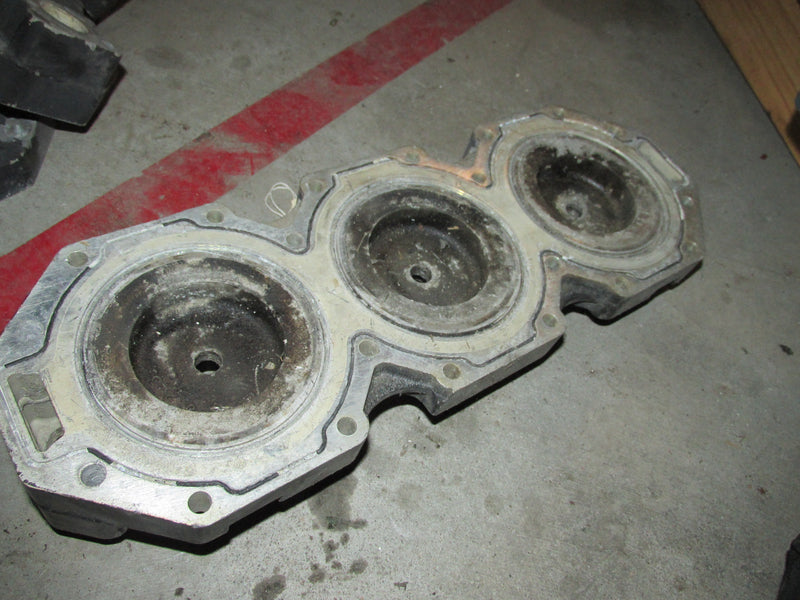 Mercury outboard cylinder head (812851-C2)