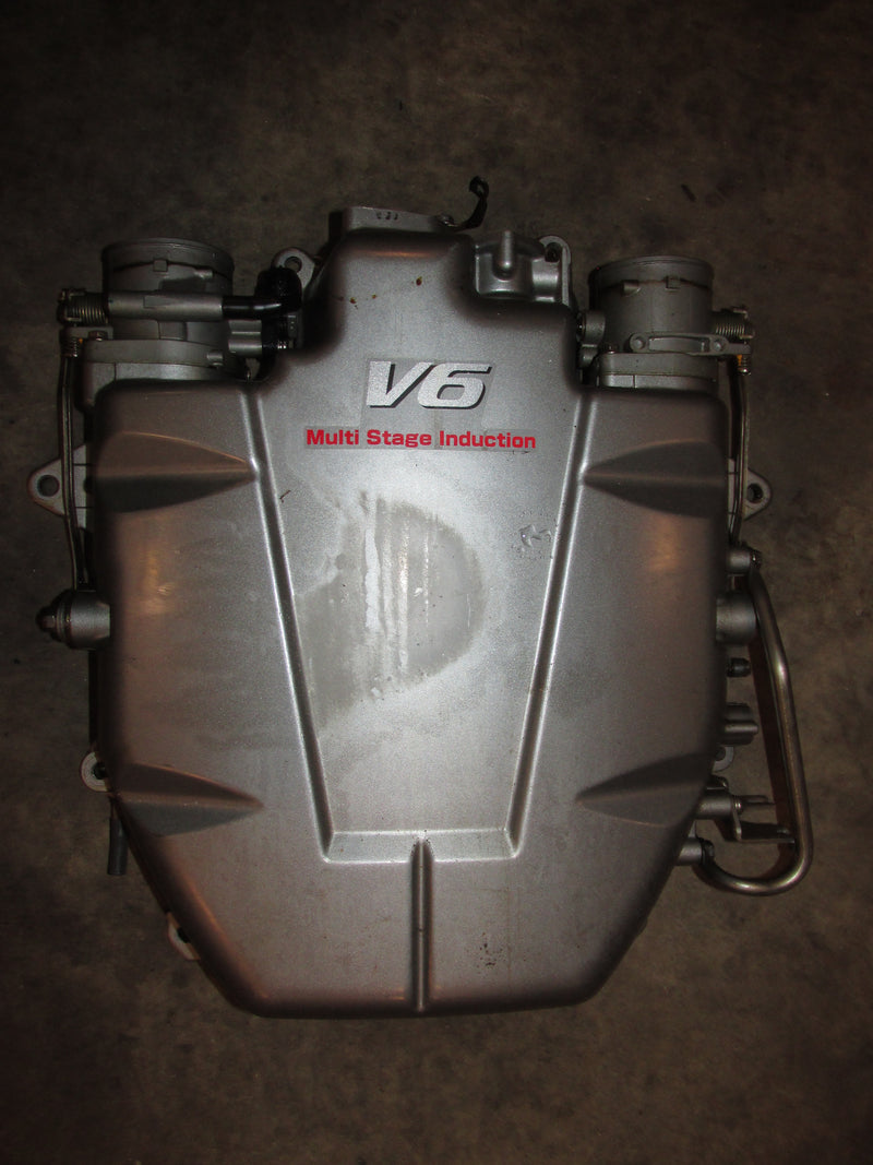 Suzuki DF250 250hp outboard intake collector cover (13140-93J00)