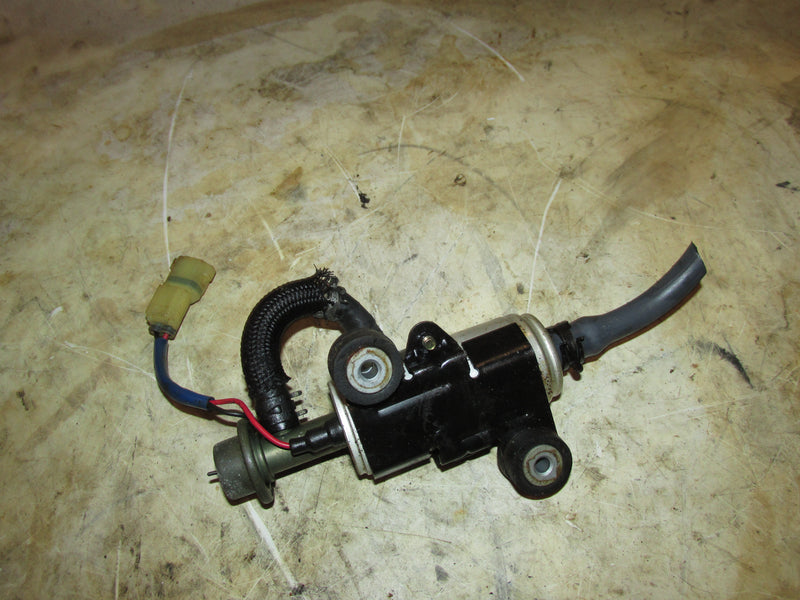 Suzuki DF250 250hp outboard low-pressure electric fuel pump (15100-94900)