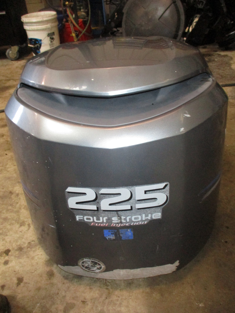 Yamaha 225hp 4 stroke outboard top cowling