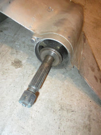 Load image into Gallery viewer, Honda BF115 115hp outboard 20" lower unit
