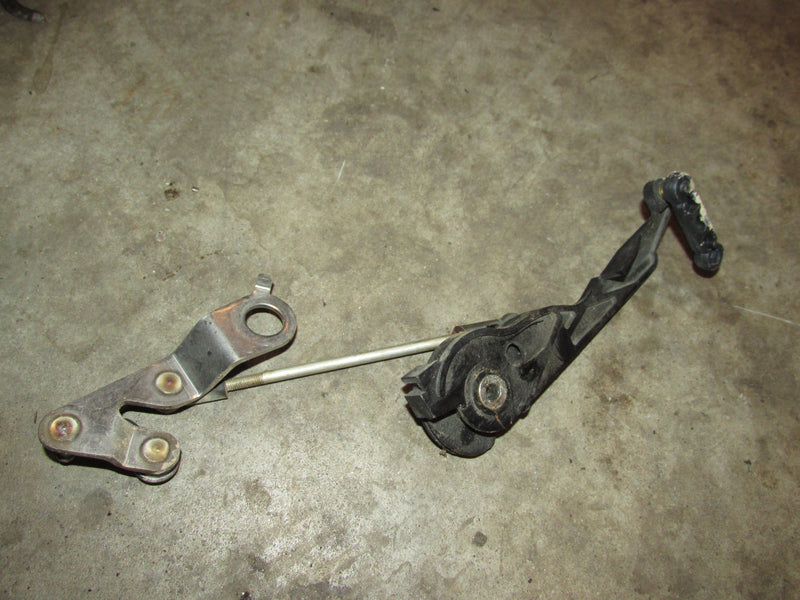 Mercury Tracker 25hp outboard throttle arm