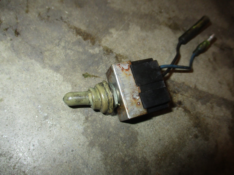 Yamaha SWS 175hp outboard emergency oil switch (6R3-8259E-00-00)