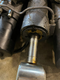 Load image into Gallery viewer, Yamaha 200hp 4 stroke outboard tilt trim unit 69J-43800-00-4D
