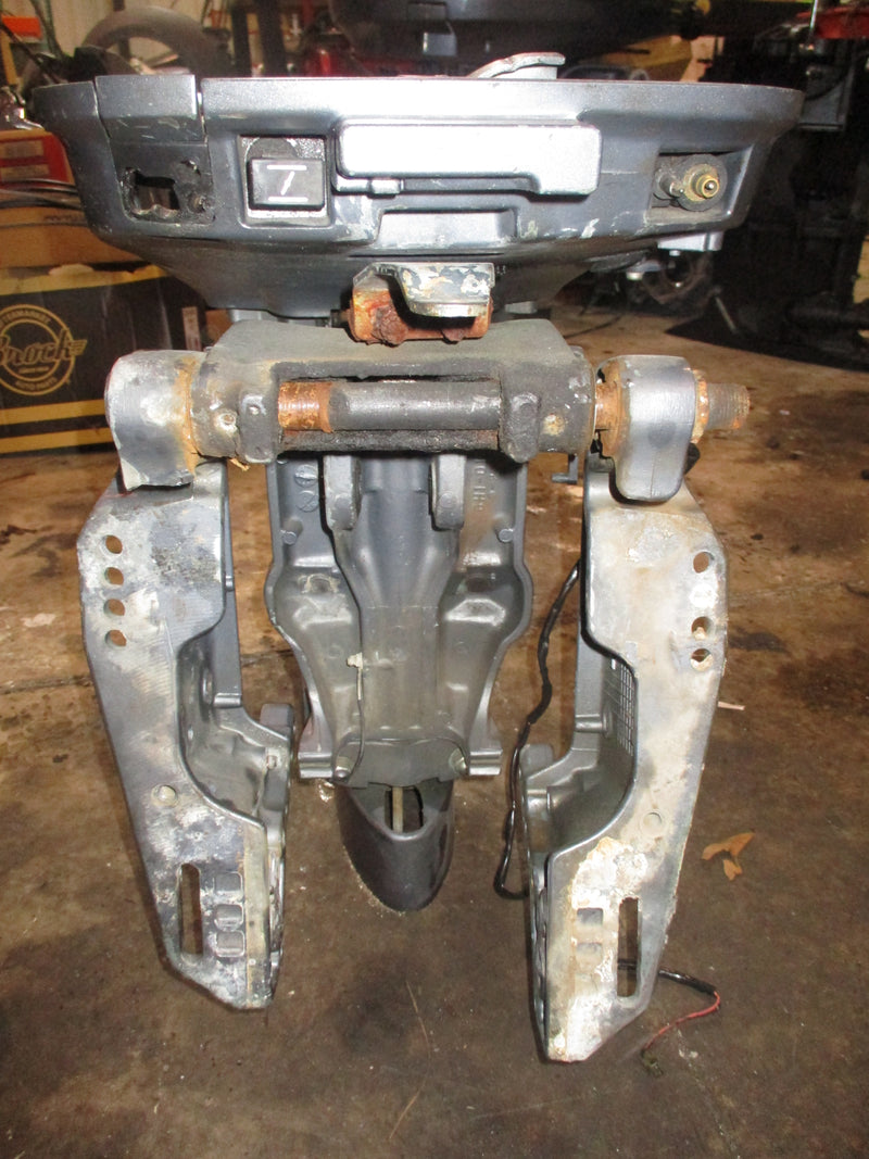 Yamaha 90hp 2 stroke outboard 20" shaft mid section