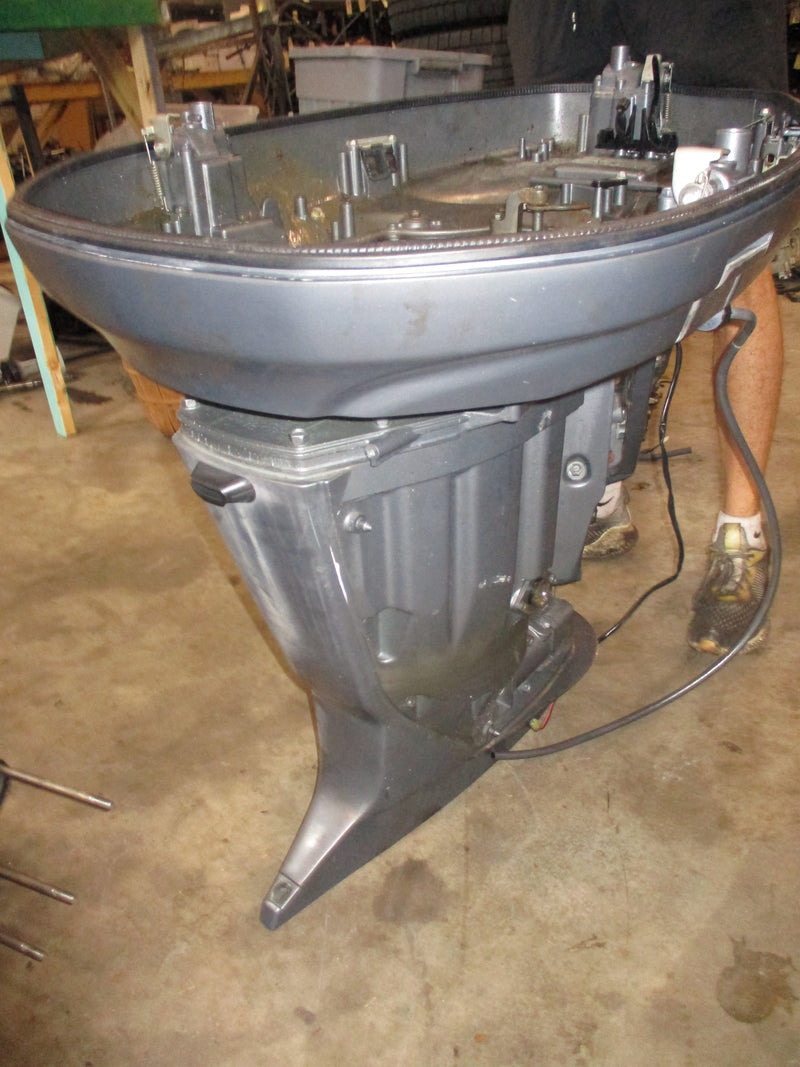 Yamaha 200hp 4 stroke outboard 25" shaft midsection