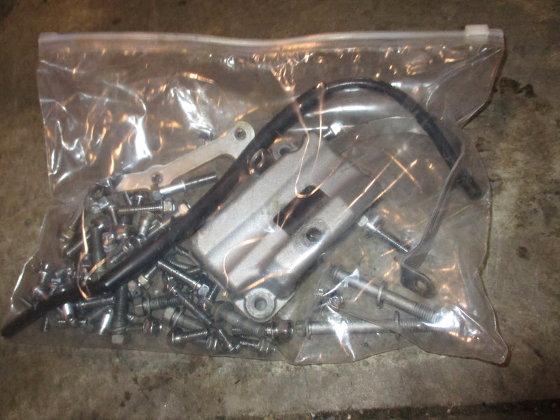 Suzuki DF20 20hp outboard bracket and bolts set