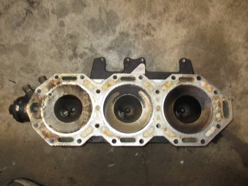 Evinrude ETEC 200hp outboard starboard cylinder head (350570)
