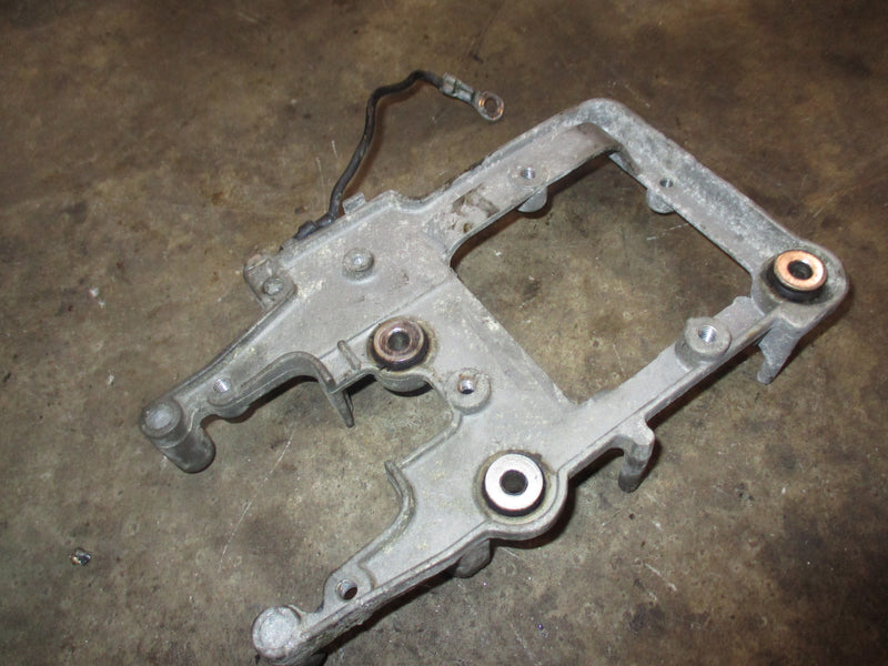 Yamaha 40hp 2 stroke outboard electronics bracket (6R6-85542-00-94)