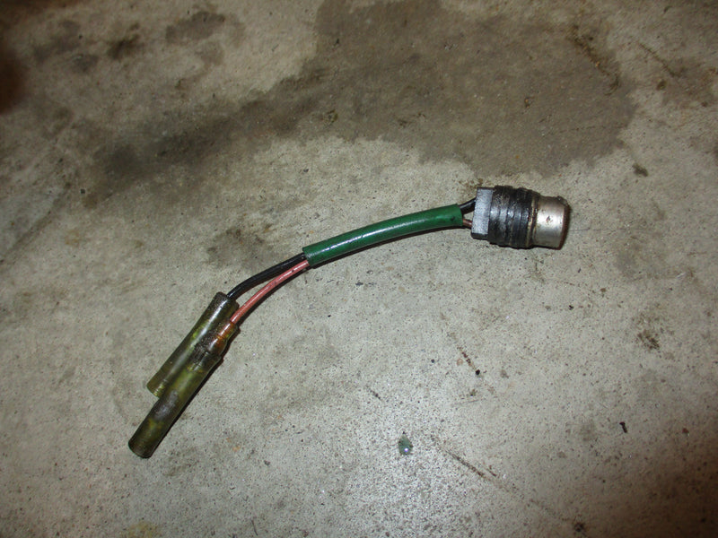 Yamaha 40hp 2 stroke outboard thermo switch (689-82560-00-00)