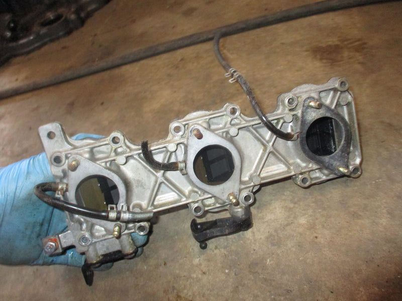 Yamaha 90hp 2 stroke outboard intake manifold with reeds (6H1-13641-02-94)