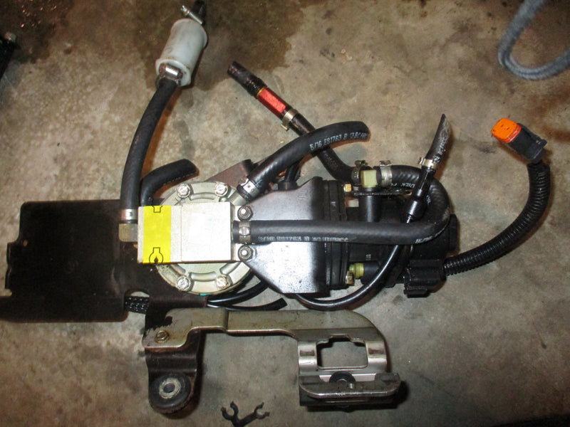 Evinrude Ficht 200hp outboard fuel injector (5004285)