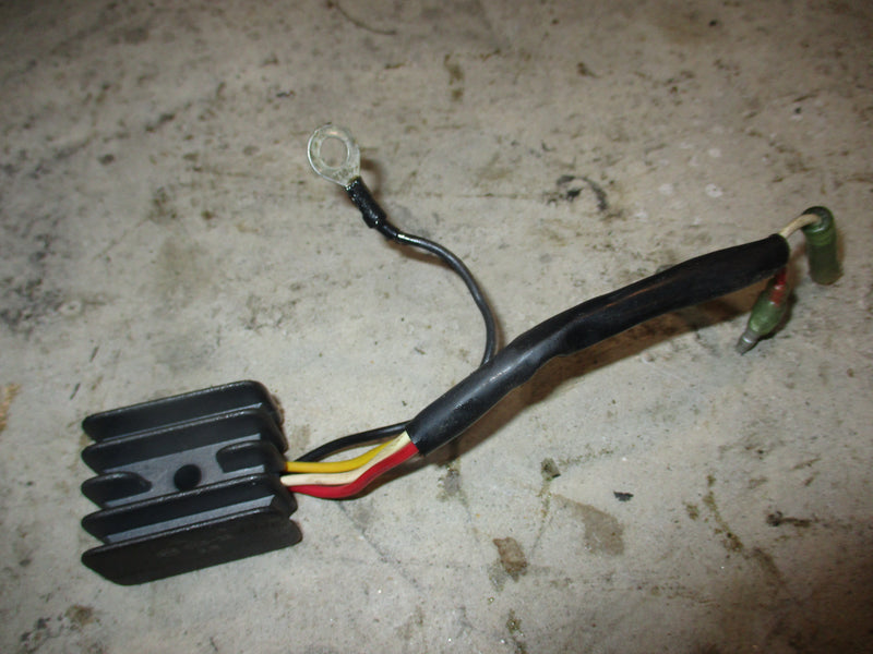 Suzuki DT40 40hp outboard rectifier regulator (32800-95D01)