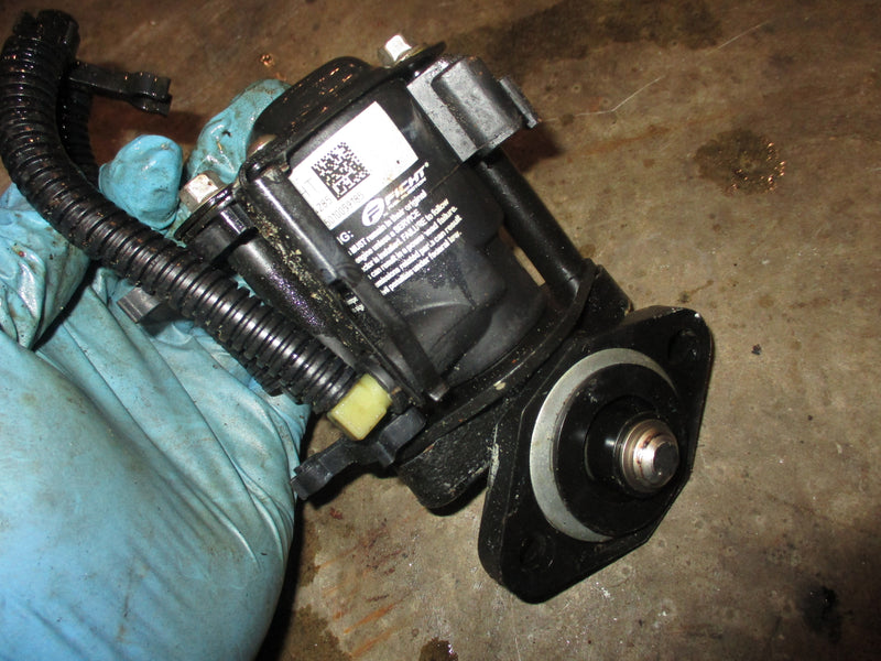 Evinrude Ficht 200hp 2 stroke outboard fuel injector (5004285)