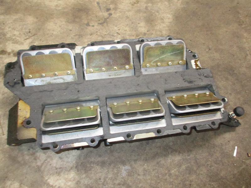 Johnson GT150 150hp outboard intake manifold with reeds (331836)