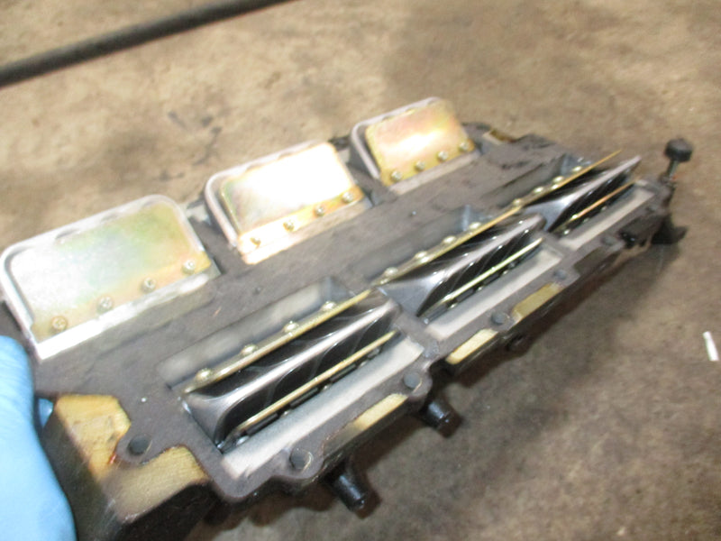 Johnson GT150 150hp outboard intake manifold with reeds (331836)