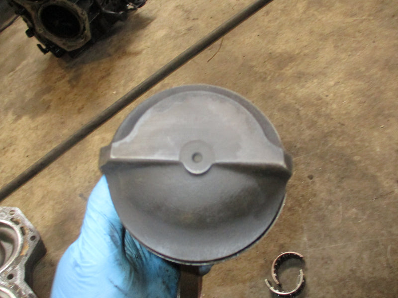 Johnson GT150 150hp outboard piston and rod (393924)