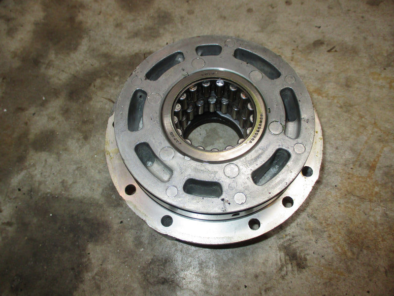 Yamaha 150hp 2 stroke outboard crankshaft upper bearing carrier