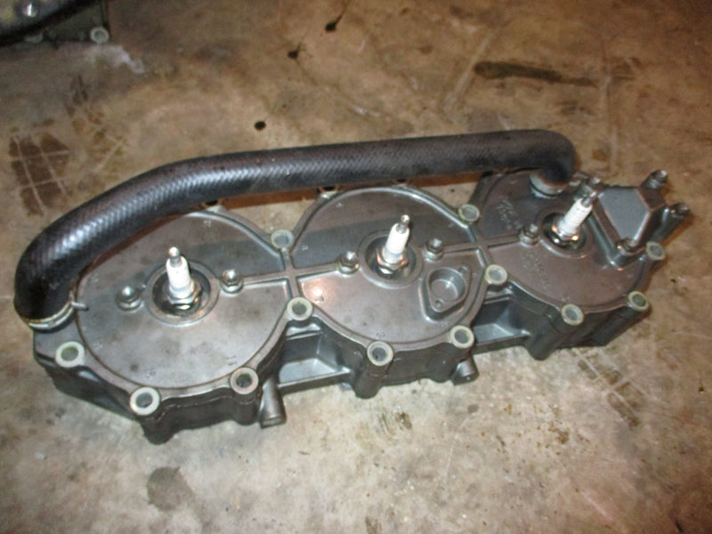 Suzuki DT200 200hp outboard starboard cylinder head (11111-88D30-0ED)