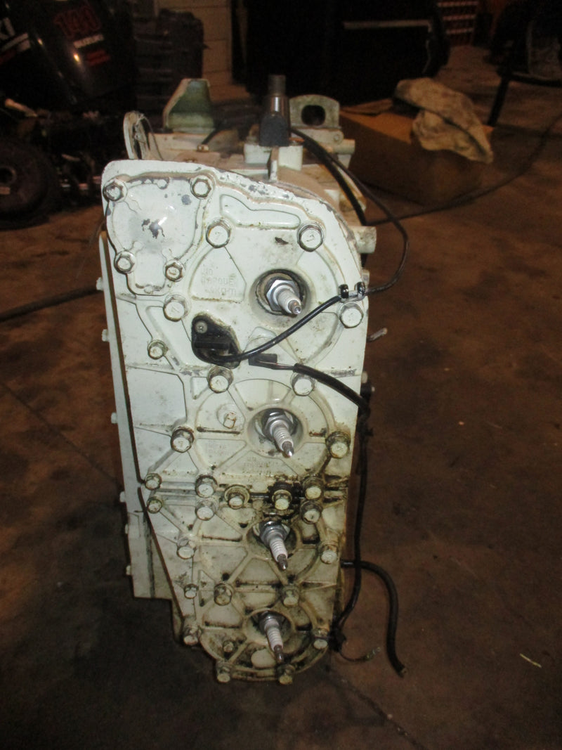 Suzuki DT115 115hp outboard crankcase powerhead