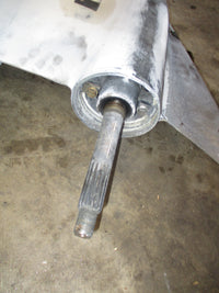 Load image into Gallery viewer, Johnson 200hp 2 stroke outboard 25" shaft lower unit
