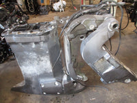 Load image into Gallery viewer, Johnson 150hp 2 stroke outboard 20" shaft midsection
