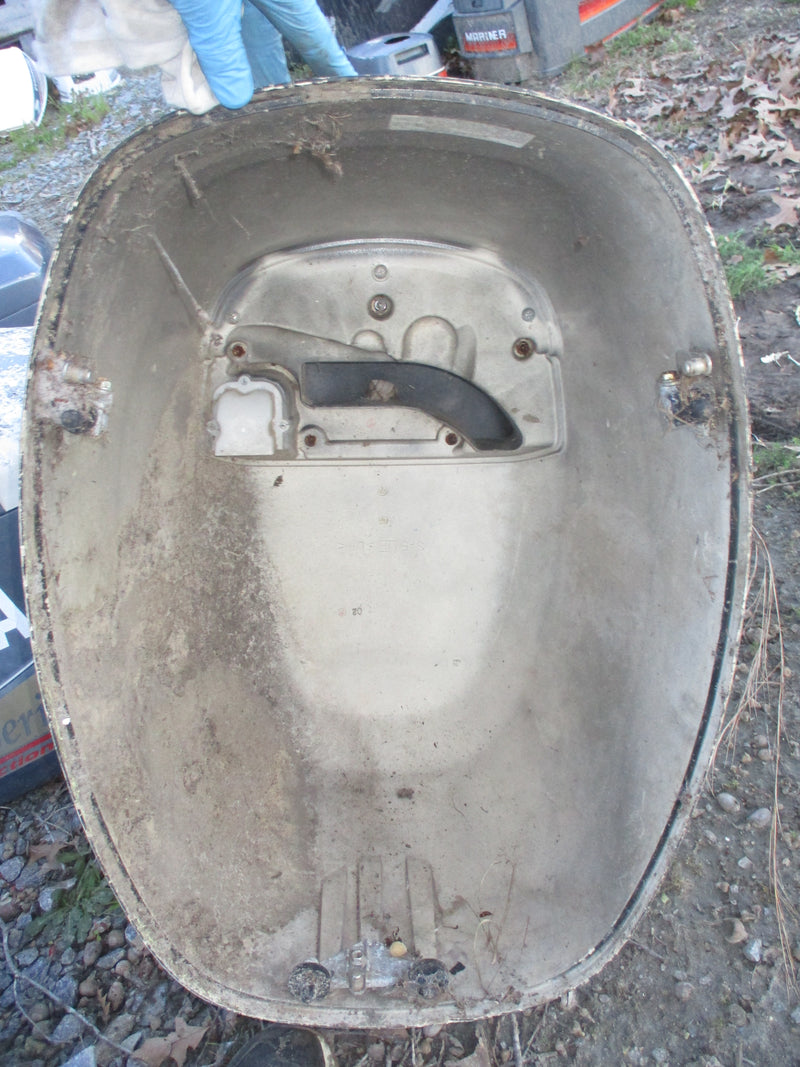 Suzuki DF140hp outboard top cowling