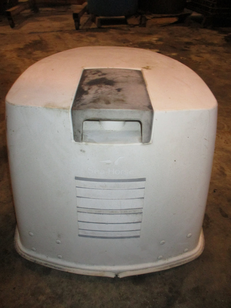 Johnson Seahorse 235hp 2 stroke outboard top cowling