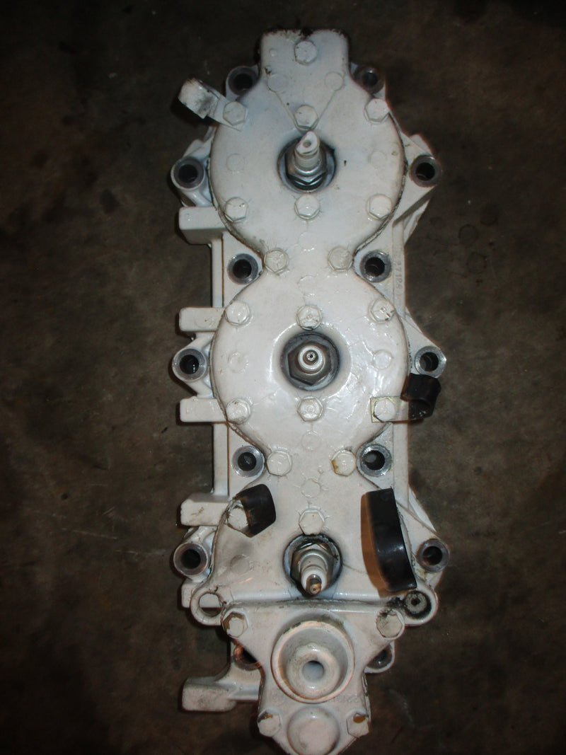 Johnson Seahorse 235hp 2 stroke outboard cylinder head (327124)