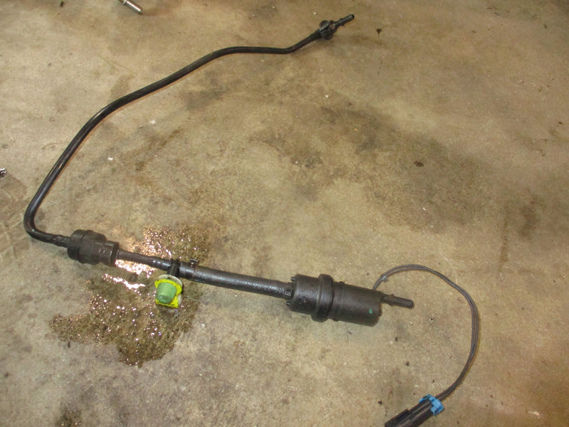 Mercury Verado 275hp outboard fuel hose and sensors (884545T01)