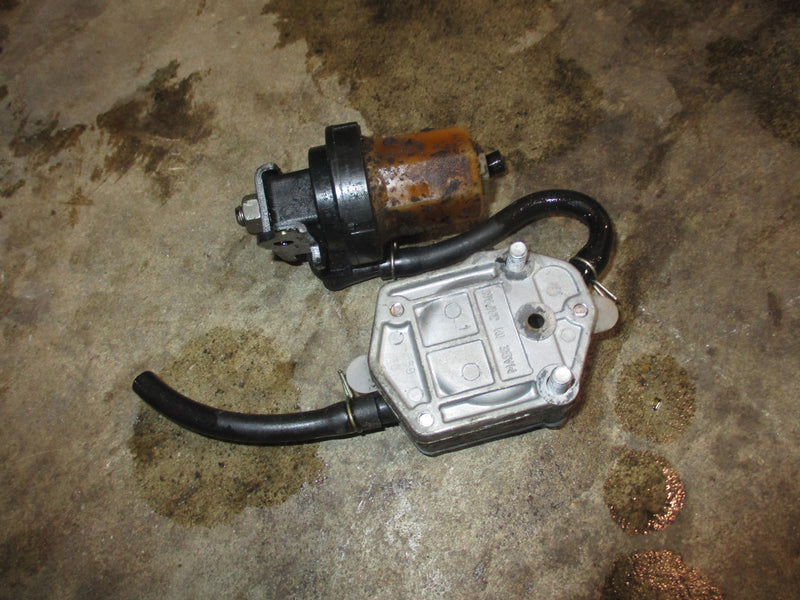 Yamaha 90hp 2 stroke outboard fuel pump and filter (61N-24560-00-00)