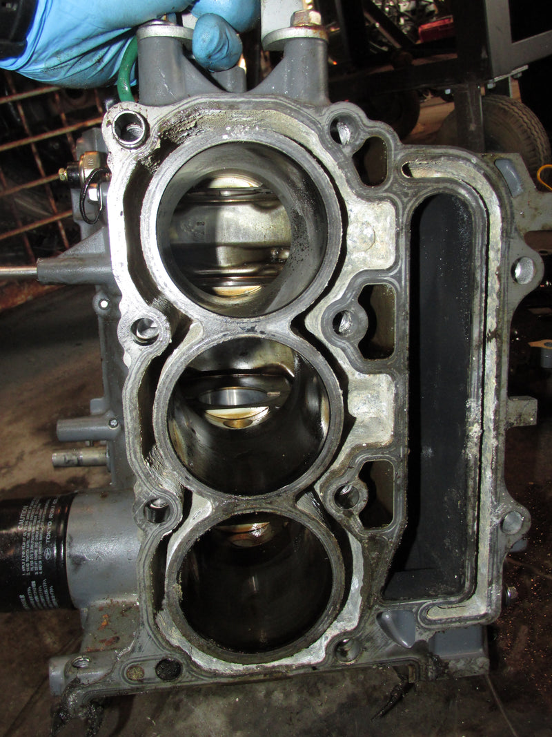 Johnson Suzuki 50hp 4 stroke outboard crankcase block