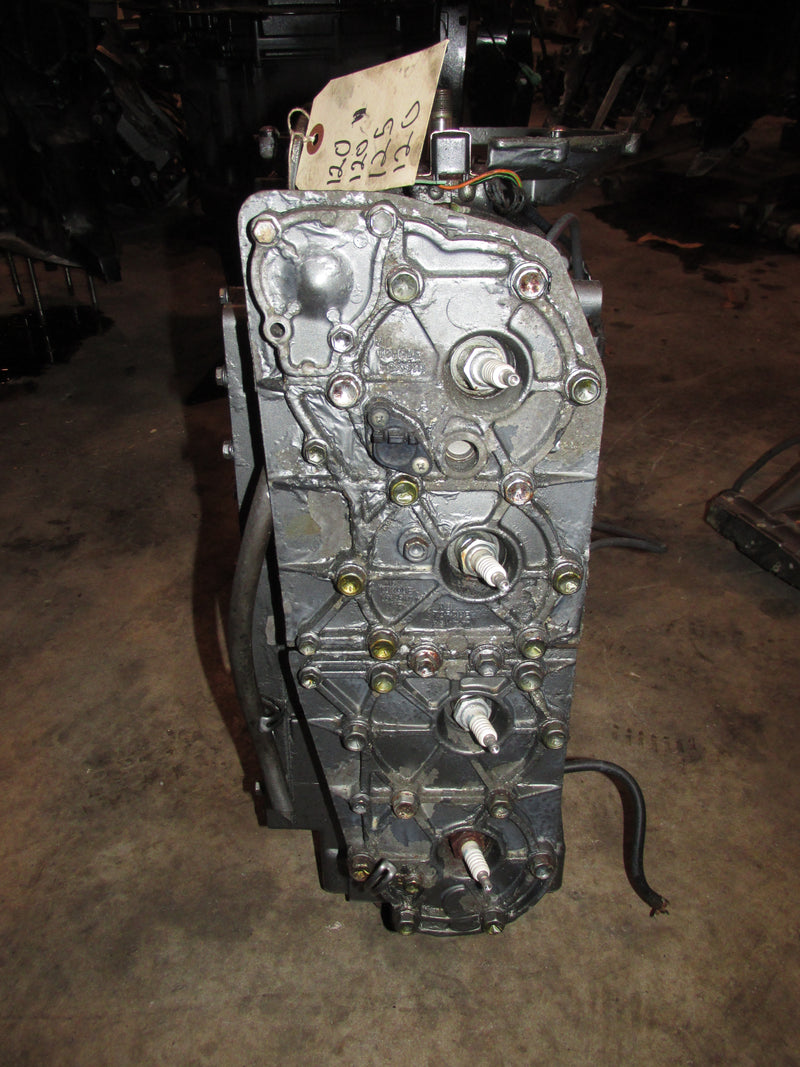 Suzuki DT115 outboard crankcase powerhead