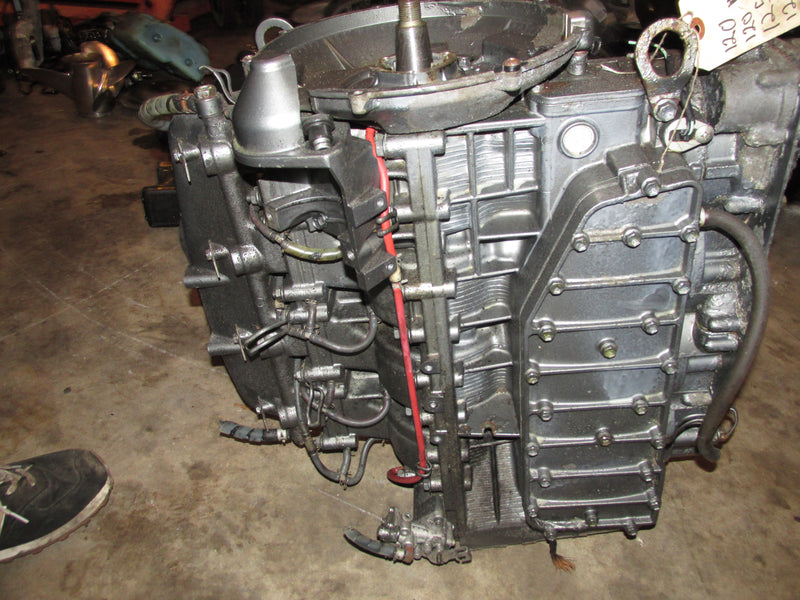 Suzuki DT115 outboard crankcase powerhead
