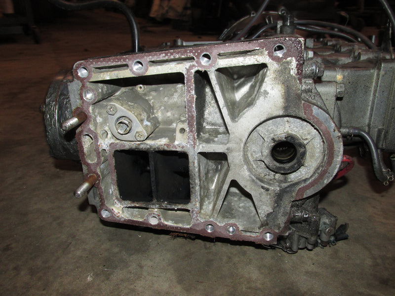 Suzuki DT115 outboard crankcase powerhead