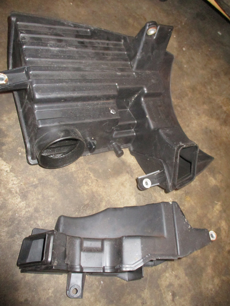 Suzuki DF90 90hp outboard intake silencer (13810-90J00)
