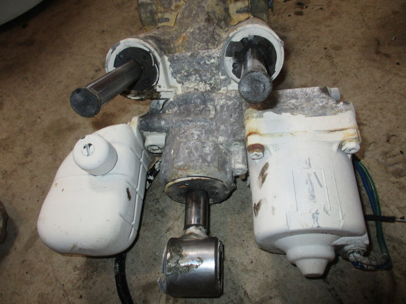 Evinrude 150hp 2 stroke outboard tilt trim unit