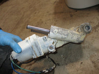 Load image into Gallery viewer, Evinrude 150hp 2 stroke outboard tilt trim unit
