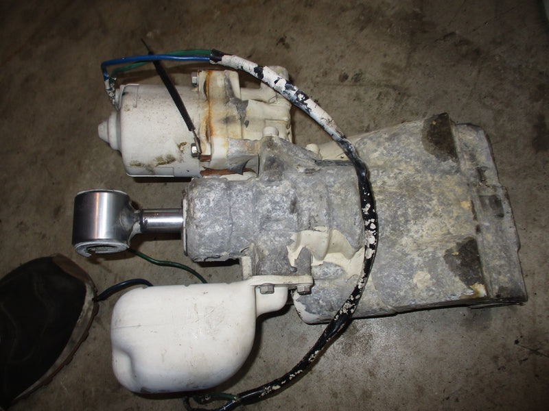 Evinrude 150hp 2 stroke outboard tilt trim unit