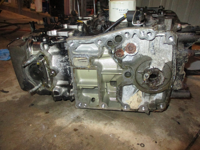 Suzuki DF60 60hp outboard crankcase powerhead