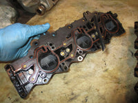 Load image into Gallery viewer, Evinrude 150hp 2 stroke outboard intake manifold with reeds (438956)
