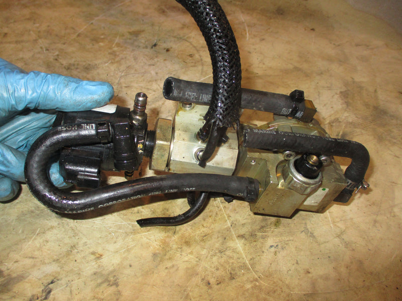 Johnson Ficht 175hp 2 stroke outboard oil injector (439109)