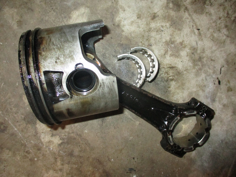 Evinrude Ficht 225hp 2 stroke outboard starboard piston and rod (5005246)
