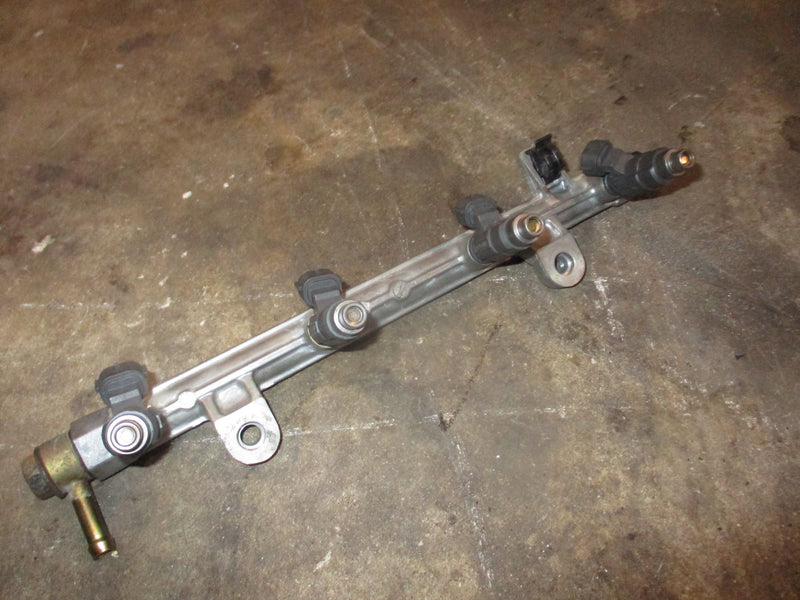 Johnson Suzuki DF70 70hp outboard fuel rail and injector set (5030710)